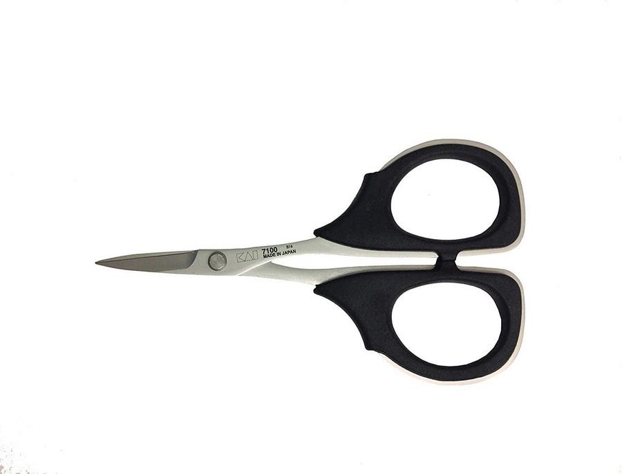 Kai V5165: 6 1/2-inch Sewing Scissors Very Berry with Blade Cap