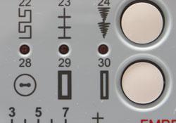Singer Futura XL-400 Button Holes